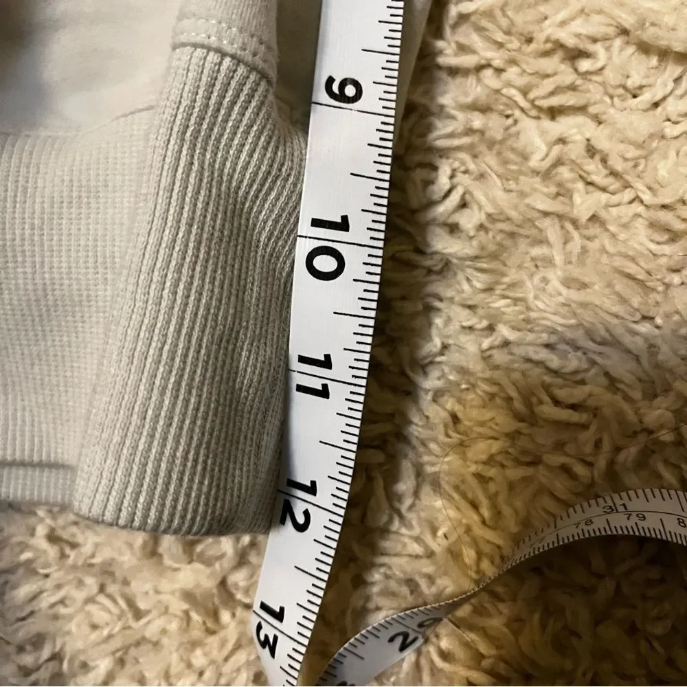lululemon grey pull over sweater size 2/4